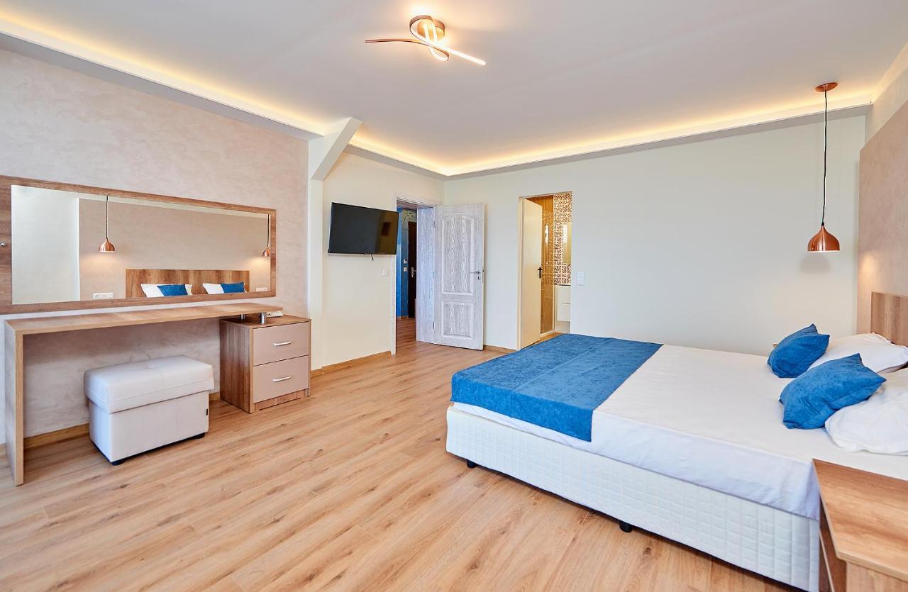 Family Hotel Regata Pomorie Esterno foto