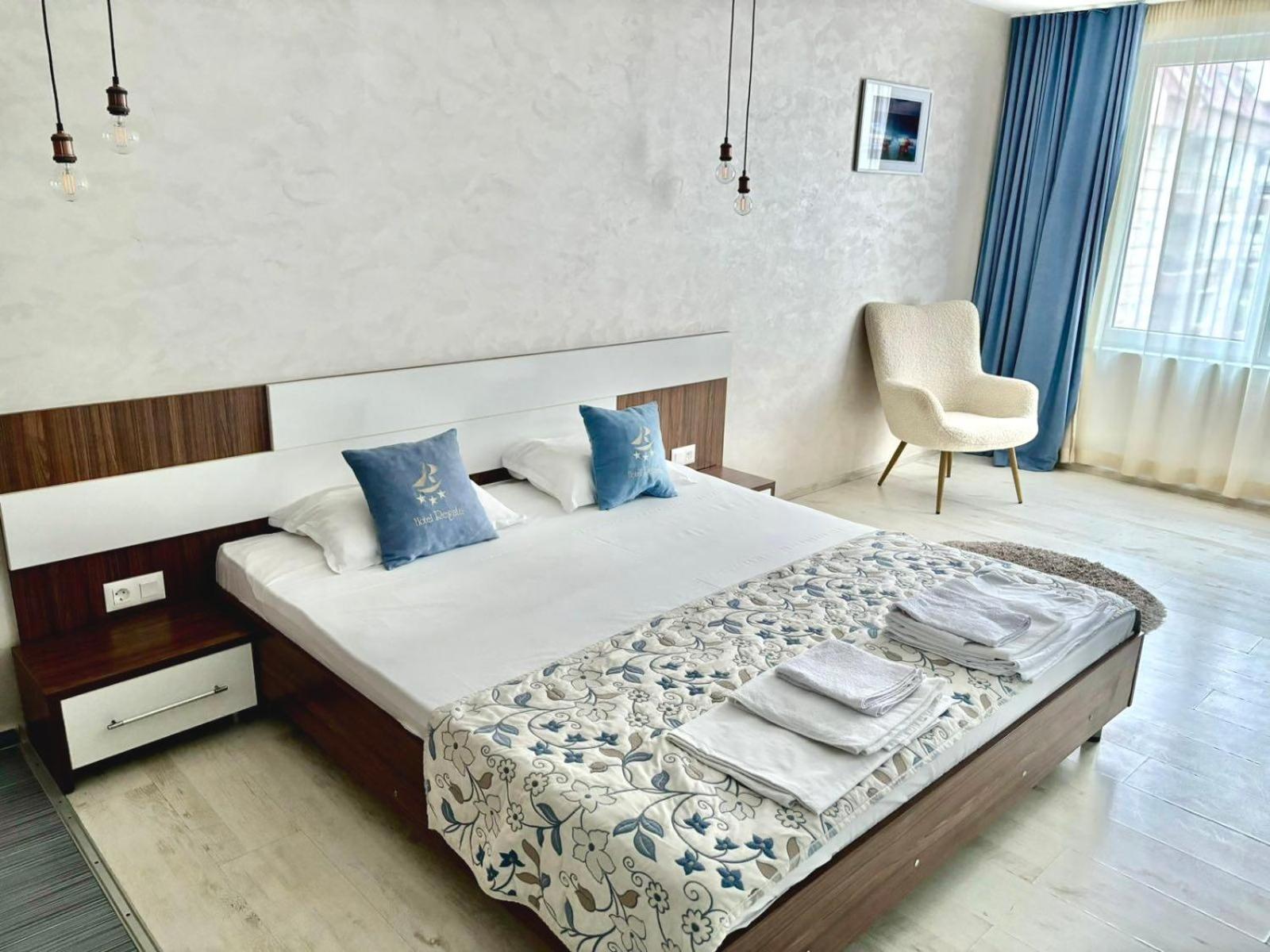Family Hotel Regata Pomorie Esterno foto